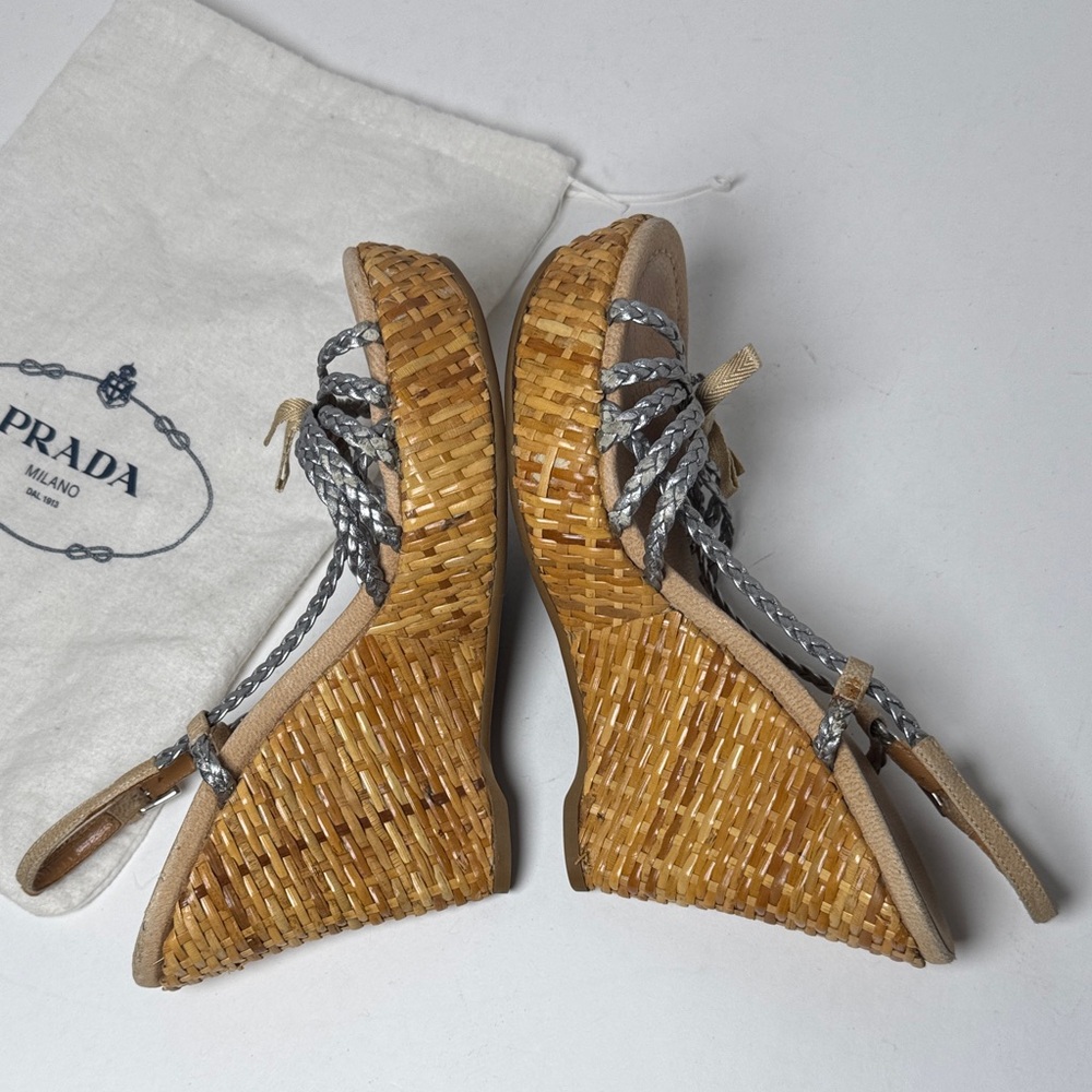 PRADA Woven Wicker Wedge Sandals Metallic Silver Braided Strap 4.5" Heel BOHO 38 - Picture 4 of 16